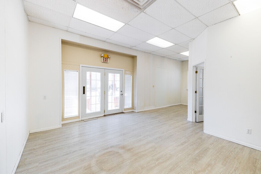 More Photos Of 131 N Lake St, Grass Lake Freestanding For Lease