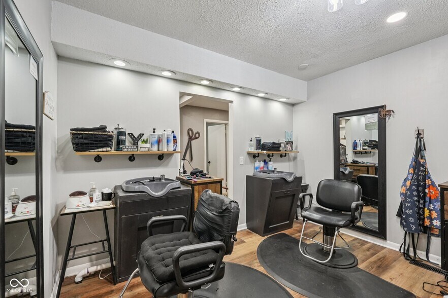 More Photos Of 305 E Washington St, Greencastle Storefront Retail Residential For Sale