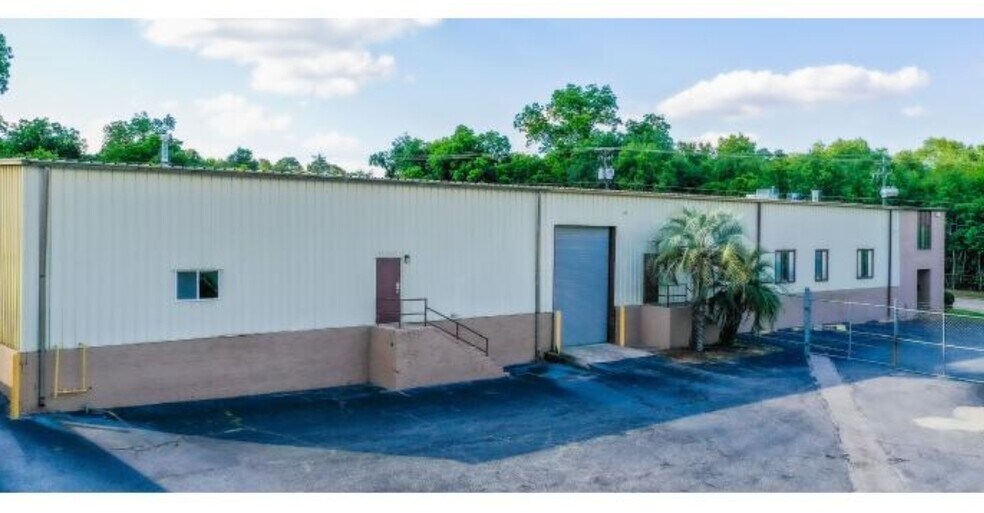 More Photos Of 6221 Monticello Rd, Columbia Warehouse For Lease