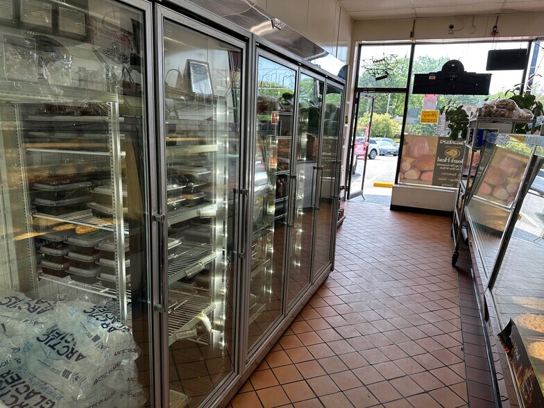 More Photos Of 459-485 Tuckahoe Rd, Yonkers Freestanding For Lease