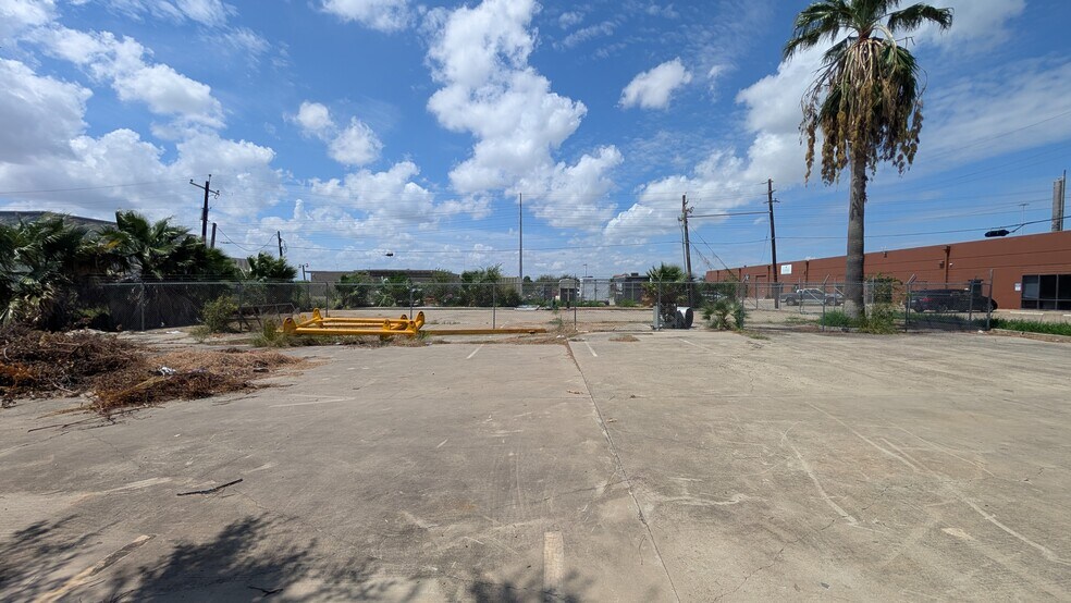 More Photos Of 5233 Interstate 37, Corpus Christi Land For Lease