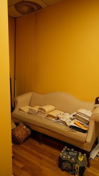 More Photos Of 442-450 Main St, Warren Storefront Retail Office For Lease