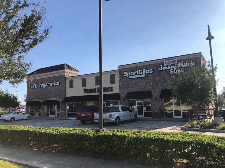 Primary Photo Of 520 Highway 6, Sugar Land Storefront For Lease