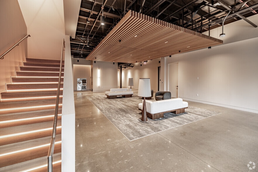 More Photos Of 200 E Baker St, Costa Mesa Loft Creative Space For Sale