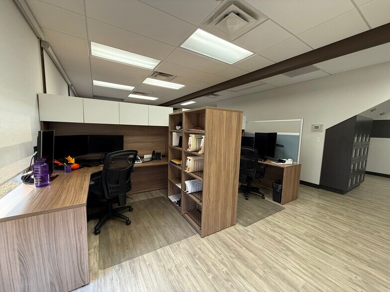 More Photos Of 518 Laura Av, Red Deer County Office For Sale