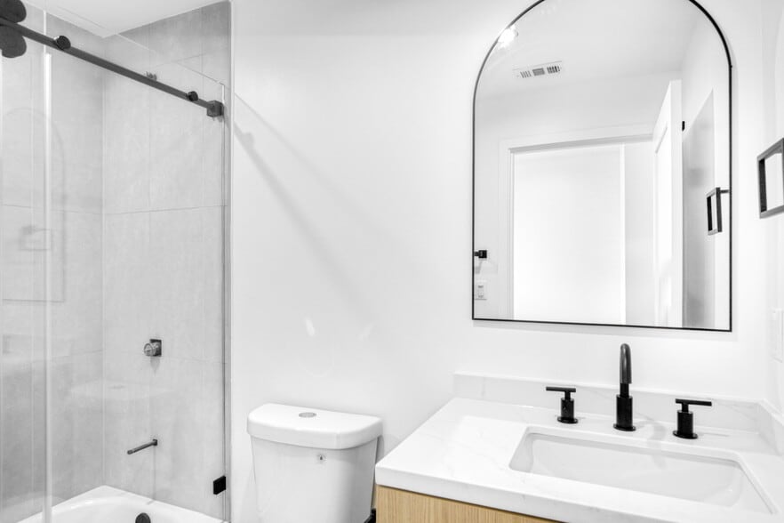 More Photos Of 10826 Hesby St, North Hollywood Apartments For Sale