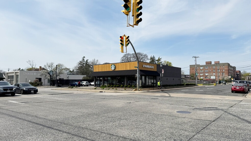 More Photos Of 168 Atlantic Ave, Freeport Fast Food For Sale