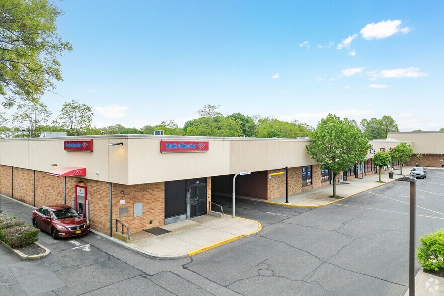 More Photos Of 846-900 Middle Country Rd, Middle Island, Middle Island Storefront For Sale