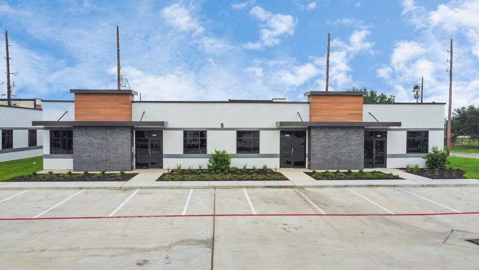 More Photos Of 4807 Sugar Grove Blvd, Stafford Medical For Lease