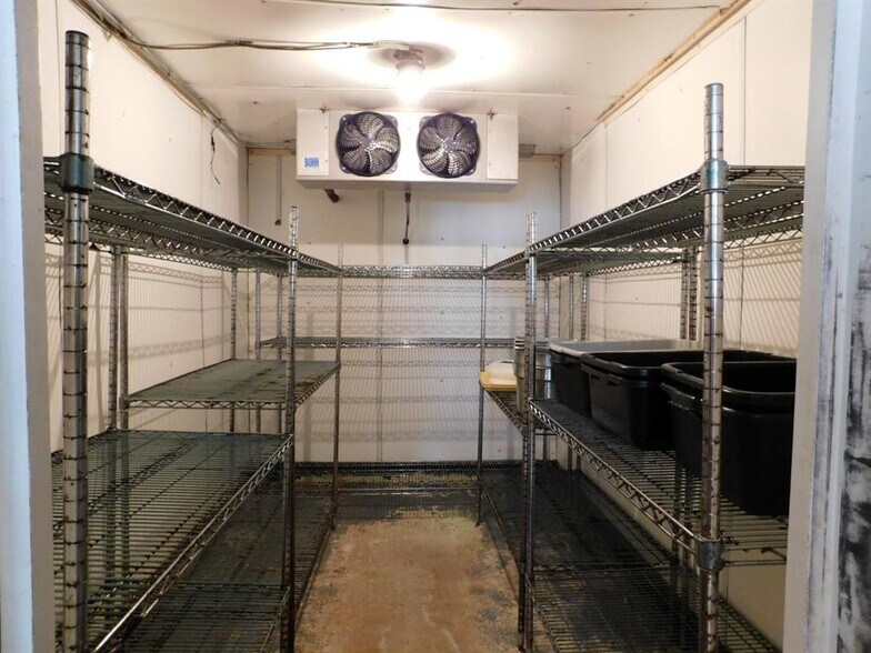 More Photos Of 200 S Fulton St, Princeton Restaurant For Sale