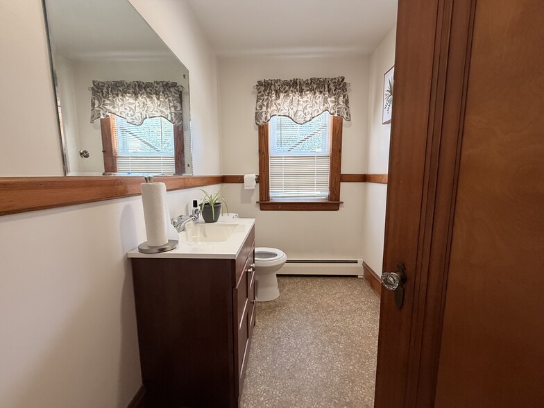 More Photos Of 2797 Post Rd, Warwick Office For Sale