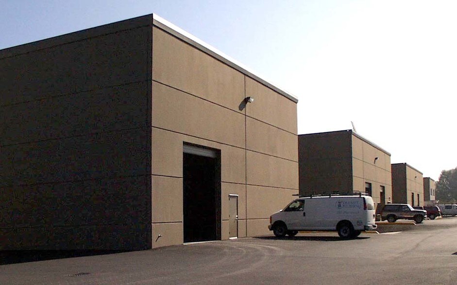 More Photos Of 3320 W Valley Hwy N, Auburn Unknown For Lease