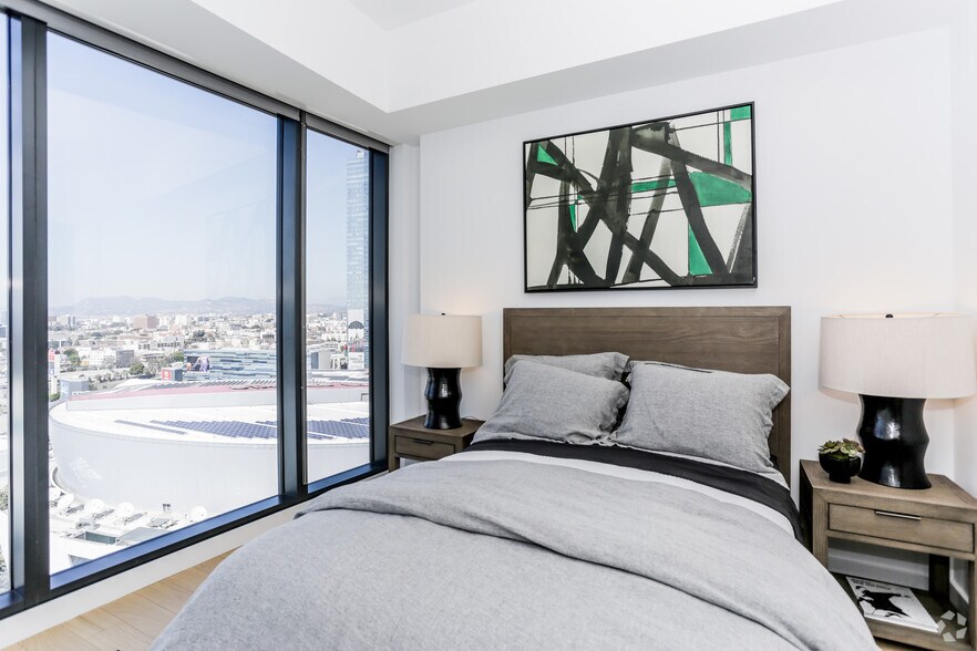 More Photos Of 1200 S Figueroa St, Los Angeles Apartments For Lease