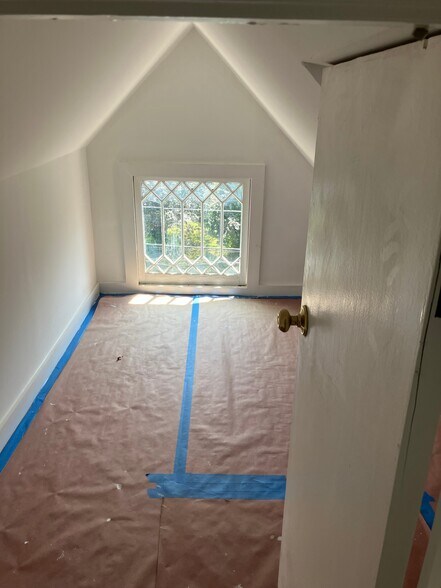 More Photos Of 54 Parkwood Blvd, Hudson Apartments For Sale