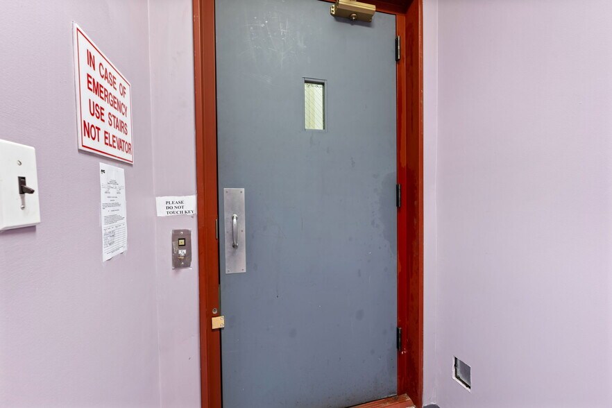 More Photos Of 3611 Richmond Ave, Staten Island Medical For Lease