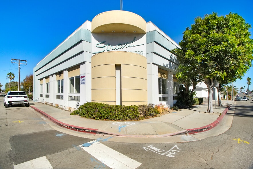 More Photos Of 927 Manhattan Beach Blvd, Manhattan Beach Storefront Retail Office For Sale