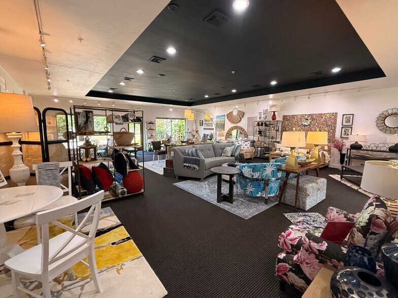 More Photos Of 2477 S Bay Shore Dr, Sister Bay General Retail For Sale