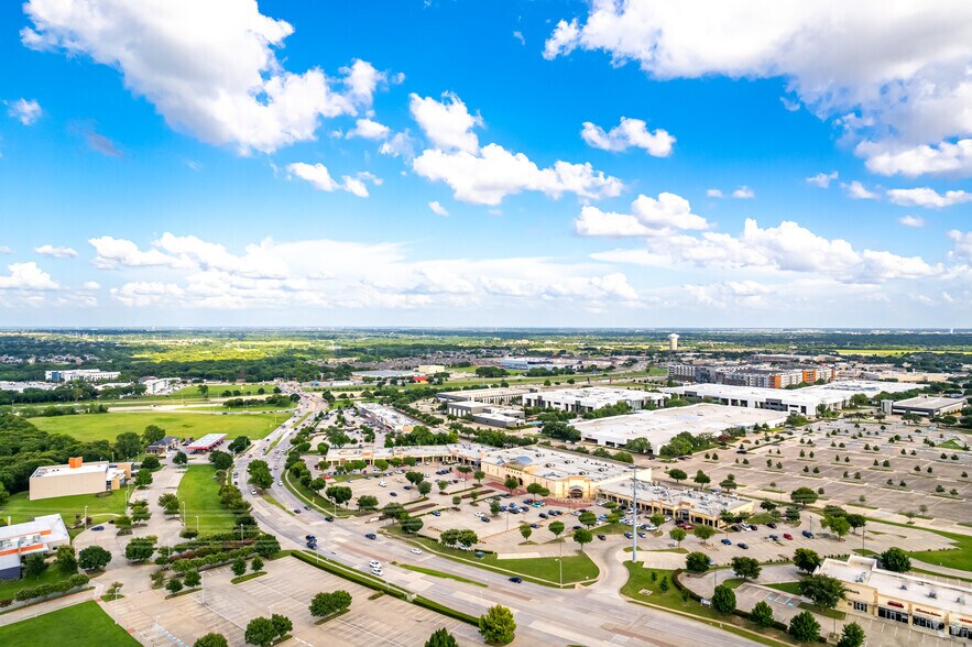 More Photos Of 240 Legacy Dr, Plano Unknown For Lease