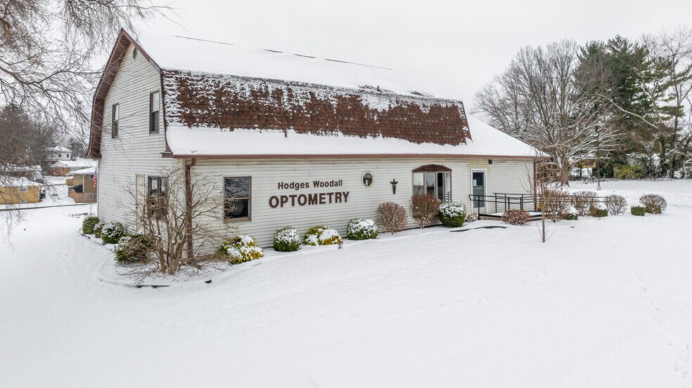 More Photos Of 814 E Washington St, Greencastle Medical For Sale