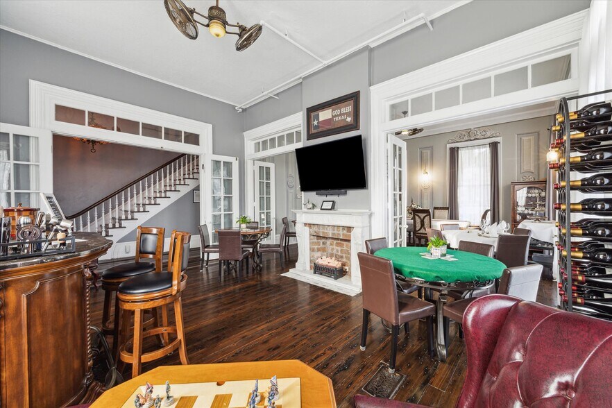 More Photos Of 1502 Market St, Galveston Hospitality For Sale