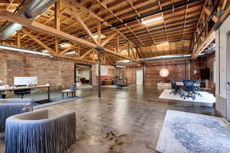 More Photos Of 111 NW 8th St, Oklahoma City Office For Sale