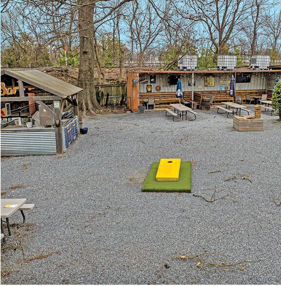 More Photos Of 2166 Central Ave, Memphis Freestanding For Sale