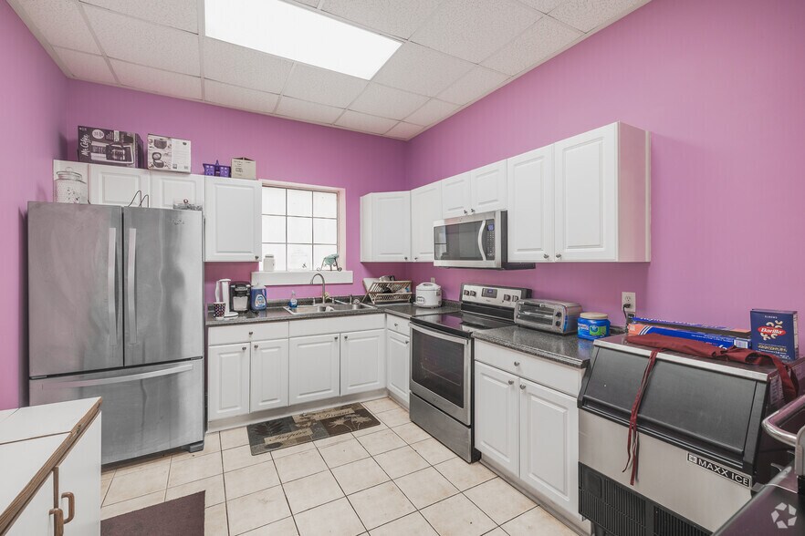 More Photos Of 835 Magnolia Rd, Charleston Religious Facility For Sale