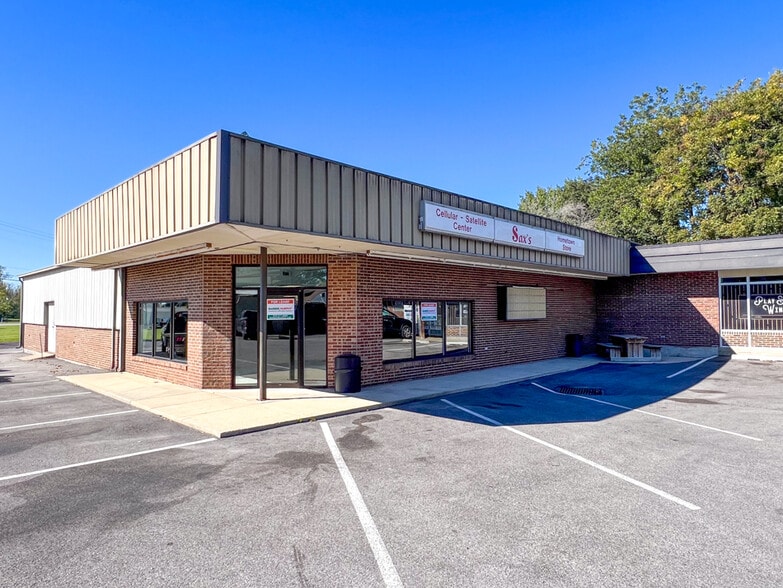 Primary Photo Of 1040 W Main St, Mascoutah Freestanding For Lease