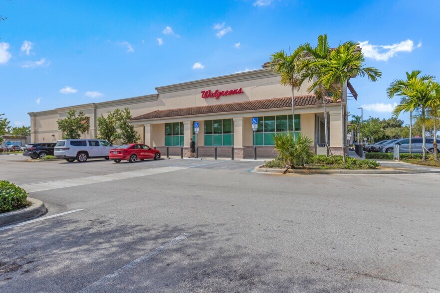 More Photos Of 18410 Pines Blvd, Pembroke Pines Drugstore For Sale