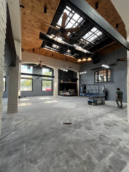 More Photos Of 80 Franklin Mills Blvd, Philadelphia Restaurant For Sale