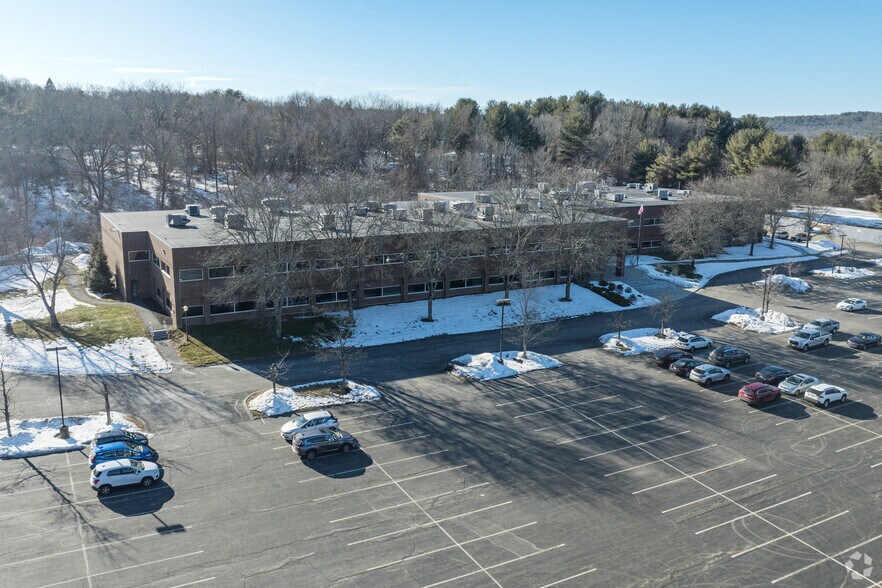 More Photos Of 295 Foster St, Littleton Flex For Lease