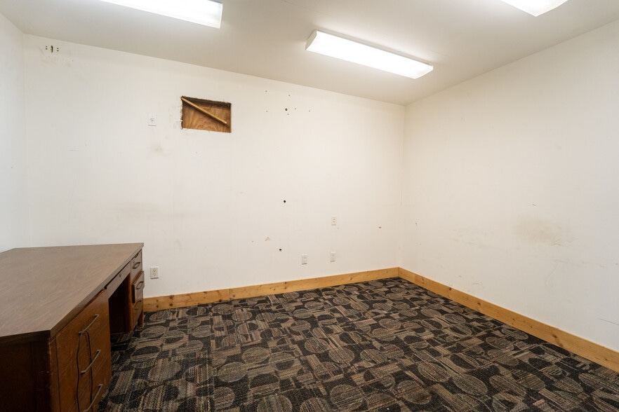 More Photos Of 78 Masters Dr, Saint Augustine Warehouse For Lease