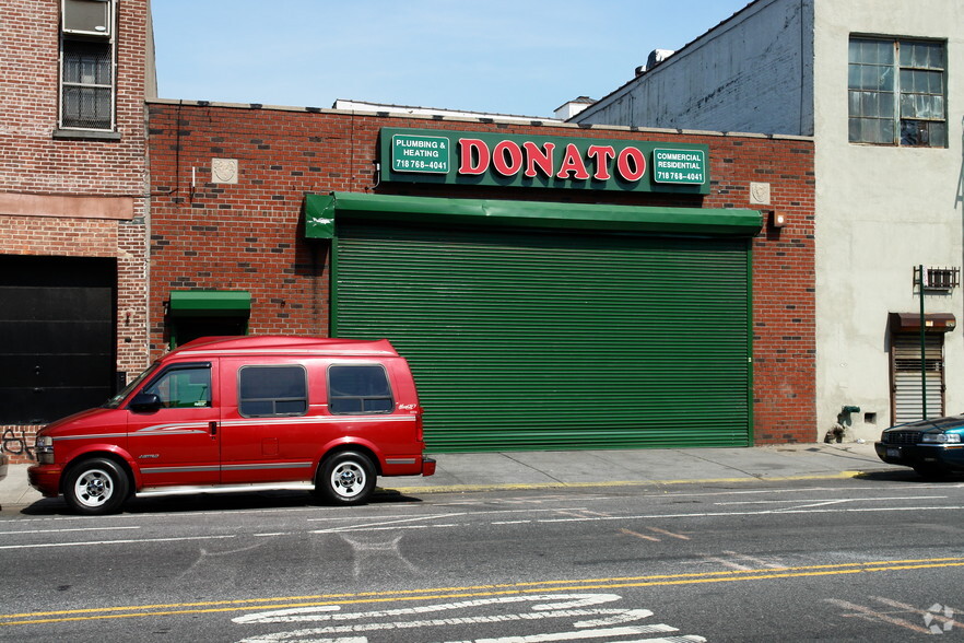 Primary Photo Of 414 3rd Ave, Brooklyn Warehouse For Lease