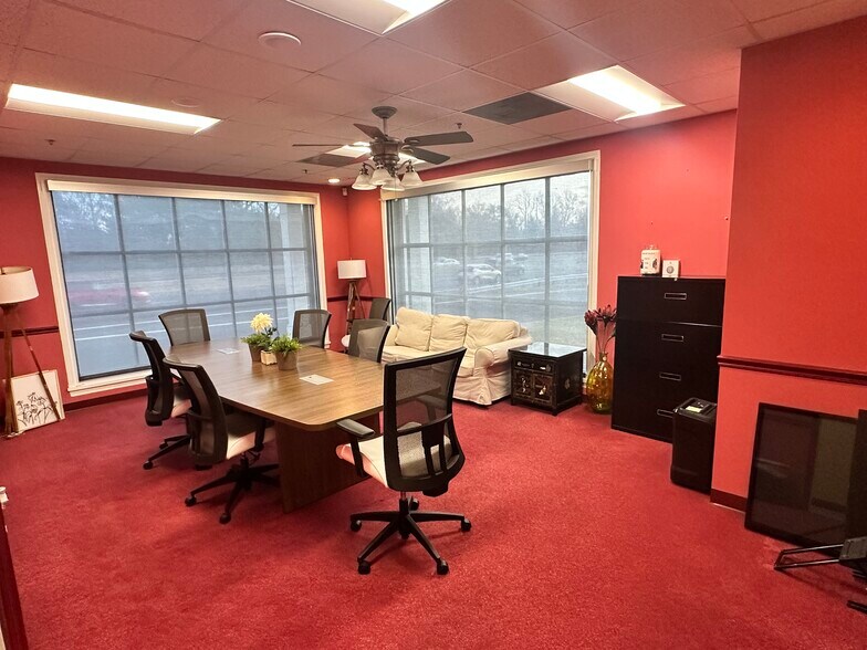 More Photos Of 8222 Schultz Rd, Clinton Office For Lease