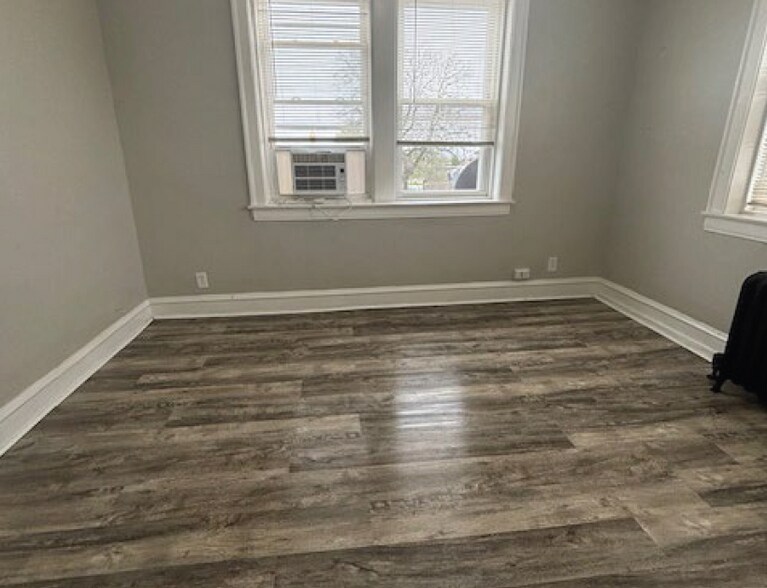More Photos Of 1923 Clark St, Whiting Apartments For Sale