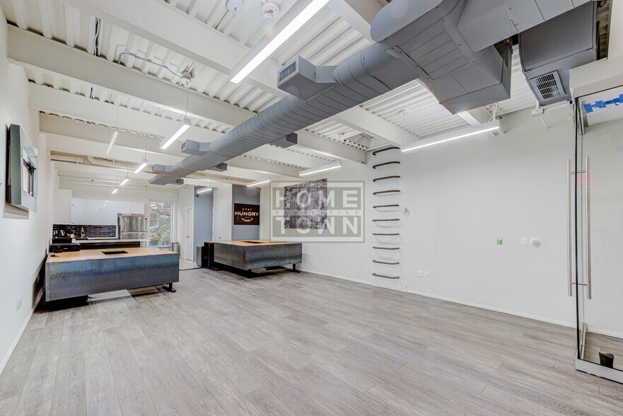 More Photos Of 264 49th St, Brooklyn Flex For Sale