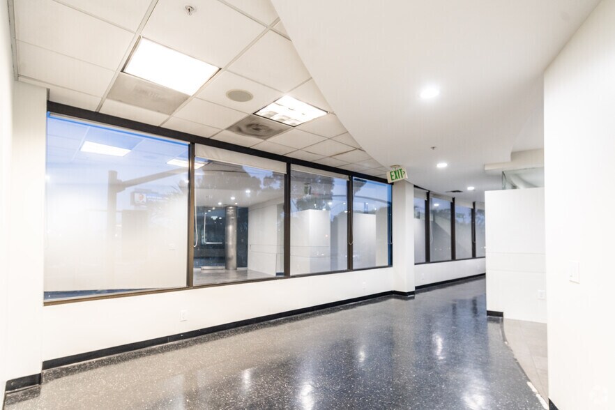 More Photos Of 5155 W Rosecrans Ave, Hawthorne Loft Creative Space For Sale