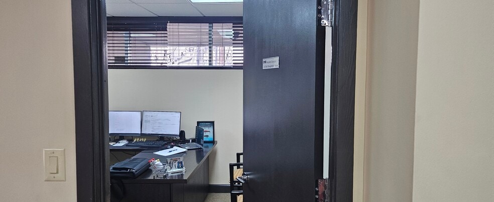 More Photos Of 365 Palermo Ave, Coral Gables Office For Sale