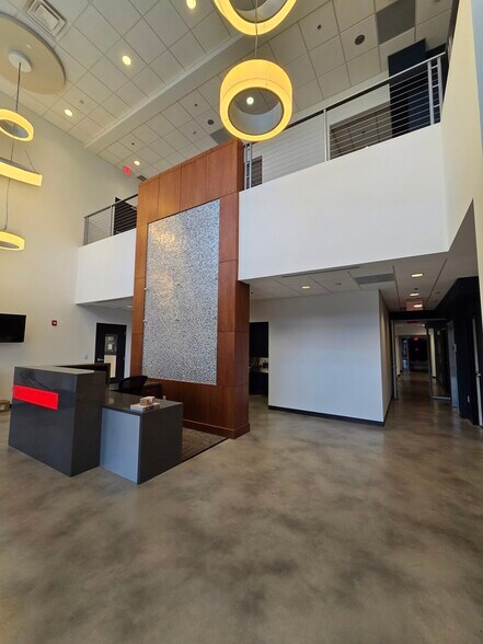 More Photos Of 308 Mallory Station Rd, Franklin Office For Sale