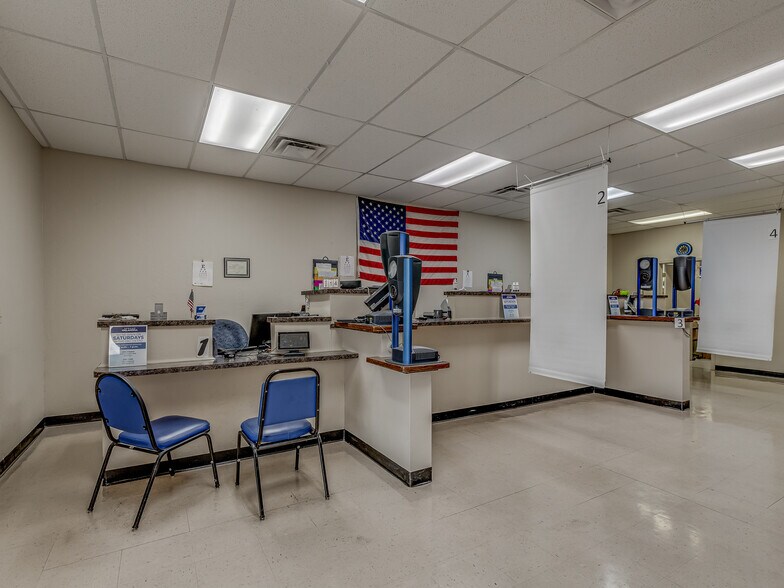More Photos Of 430 N Berry Rd, Norman Medical For Sale