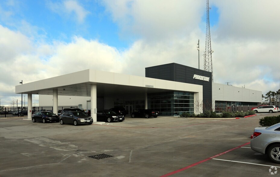 More Photos Of 1045 Wisterwood Rd, Houston Office For Sale