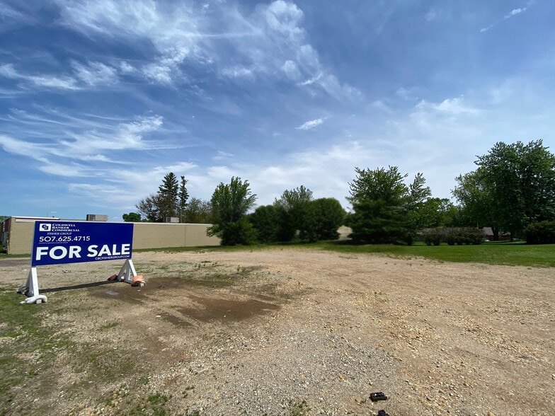 More Photos Of 415 S State St, Fairmont Land For Sale