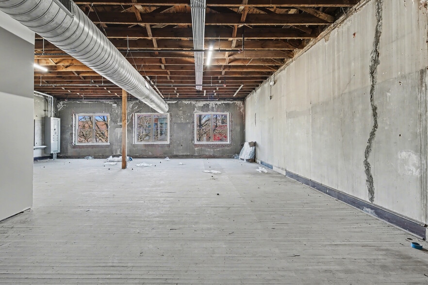 More Photos Of 123-125 Hay St, Fayetteville Storefront For Sale
