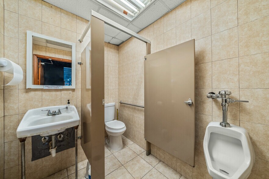 More Photos Of 6940 US Highway 27 N, Sebring Restaurant For Sale