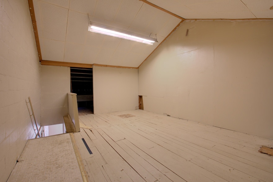 More Photos Of 332 W 8th St, Merced Religious Facility For Sale