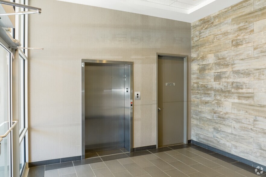 More Photos Of 175 Galaxy Blvd, Toronto Office For Lease
