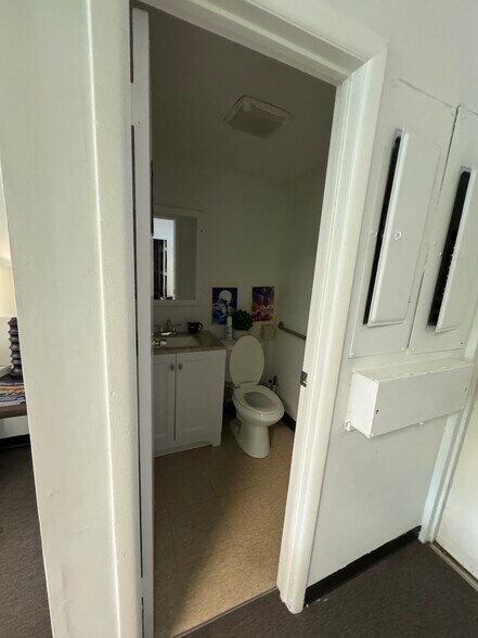 More Photos Of 115 Mathistown Rd, Little Egg Harbor Township Fast Food For Lease