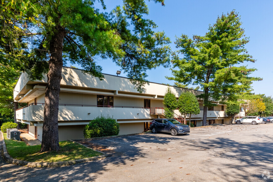 More Photos Of 4721 Trousdale Dr, Nashville Unknown For Lease