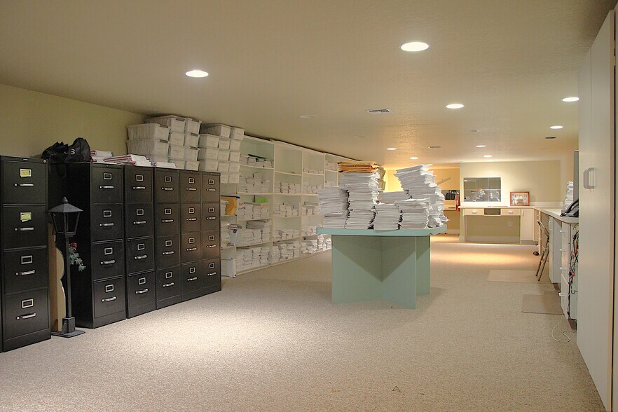 More Photos Of 6143 S Orange Blossom Trl, Orlando Loft Creative Space For Sale