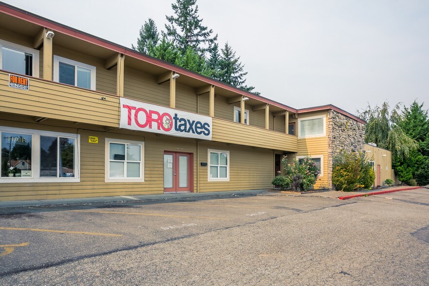 More Photos Of 14235-14237 Ambaum Blvd SW, Burien General Retail For Lease